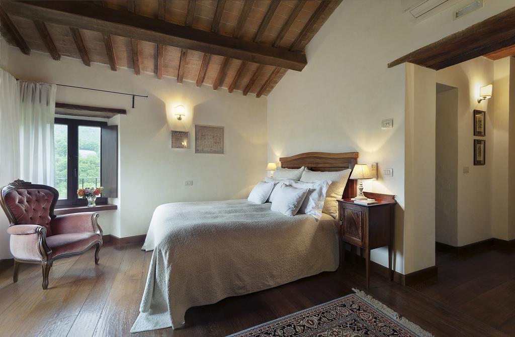 Hotel Borgo Di Carpiano Mengara Exterior foto
