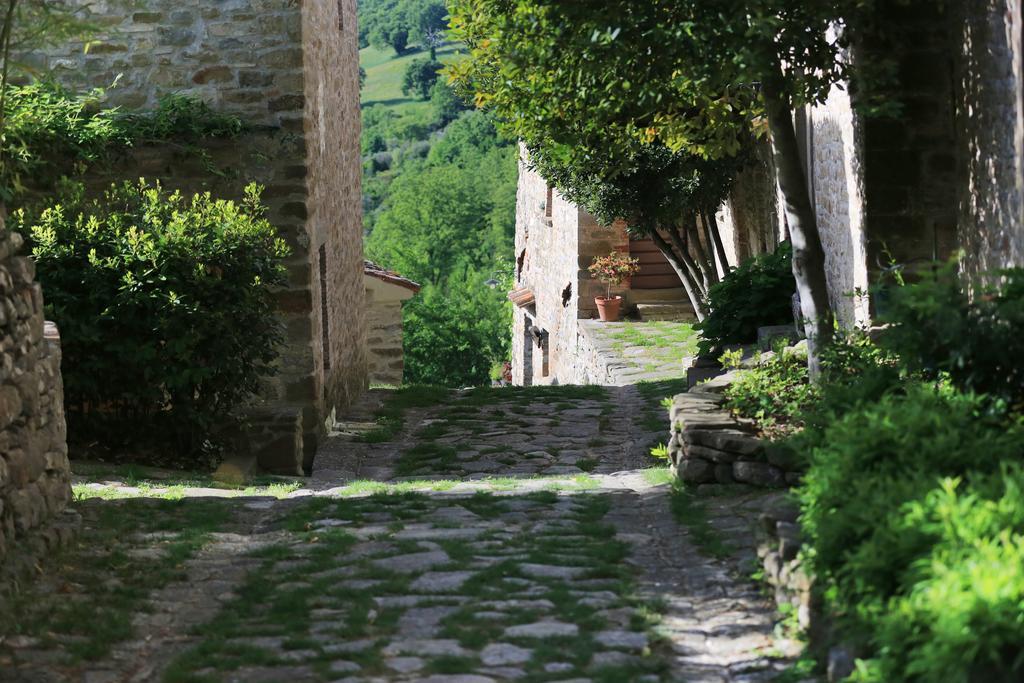 Hotel Borgo Di Carpiano Mengara Exterior foto