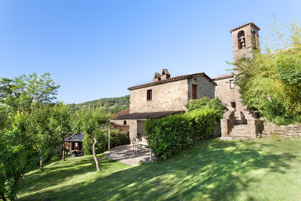 Hotel Borgo Di Carpiano Mengara Exterior foto